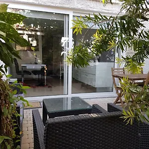 https://the-sun-house.hotels-lisbon-portugal.com